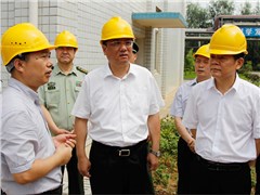 　　副省長黃關春來海利常德公司檢查調(diào)研安全生產(chǎn)工作